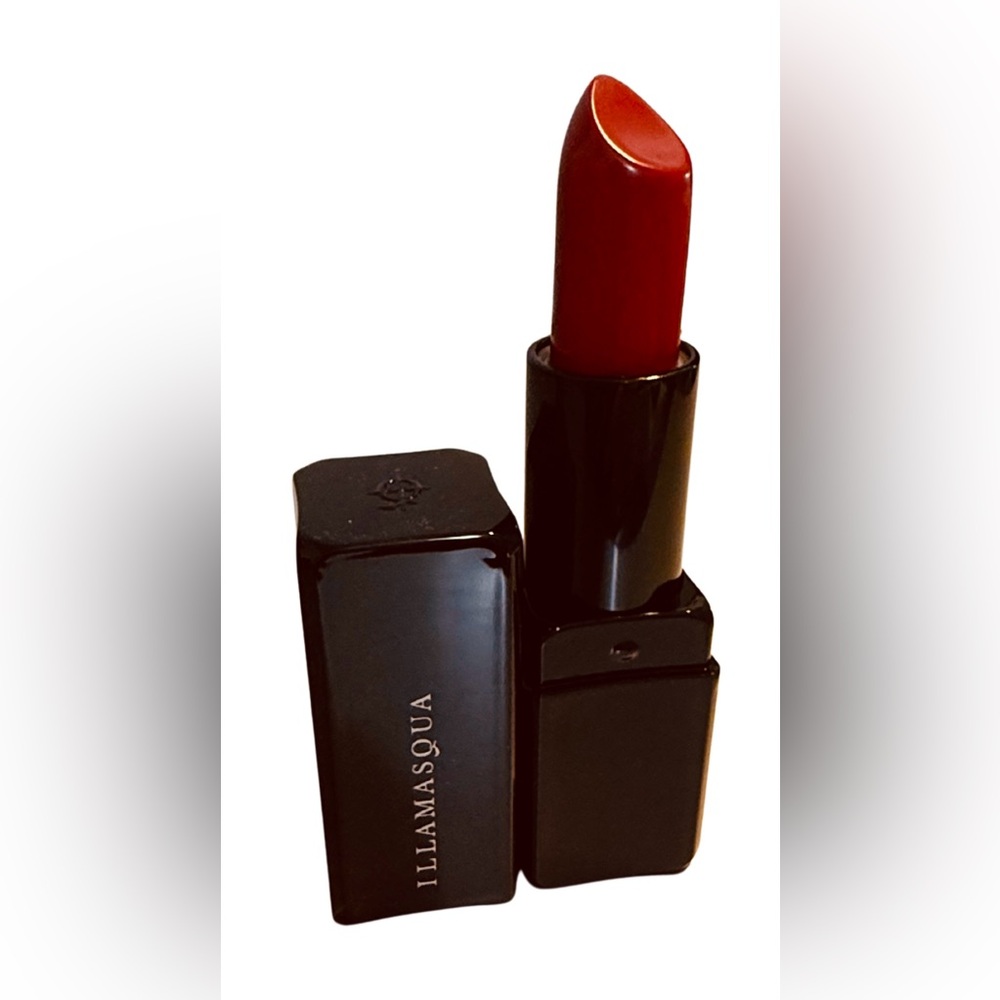Illamasqua - Semi-Matte Lipstick - In Rocket-Red Shade